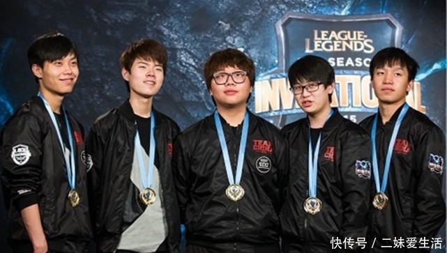 奇和克罗斯 奇和克罗斯